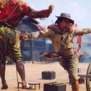 Samart Payakarun in una sequenza di Dynamite Warrior