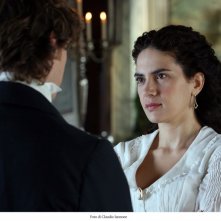 Giorgio Pasotti e Maya Sansa in una scena del film TV David Copperfield