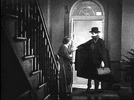Ivor Novello in una celebre scena de Il pensionante