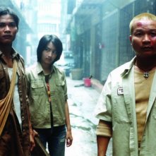 Petchtai Wongkamlao in una scena di Ong Bak - Nato per combattere