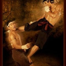Tony Jaa e una delle tecniche della Muay Boran per Ong Bak - Nato per combattere