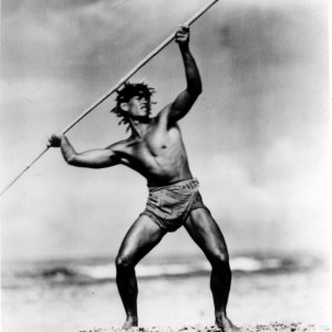 Una sensuale scena del film Tabù (1931)