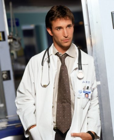 Noah Wyle is John Carter in the series 'ER Doctors on the front lines'
