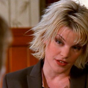 Primo piano di Pauley Perrette ne 'Il testamento' della 5 stagione di Dawson's Creek