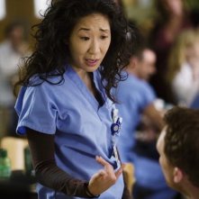 Sandra Oh in una scena dell'episodio Beat Your Heart Out di Grey's Anatomy