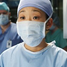 Sandra Oh in una scena dell'episodio Stand by Me di Grey's Anatomy