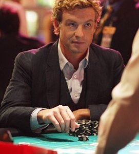 Simon Baker nell'episodio Red-Handed di The Mentalist