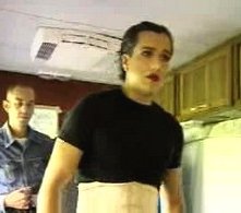 Sul set di En los tacones de Eva: Jorge Enrique Abello trasforma il suo corpo per il personaggio di Eva, da lui interpretato.