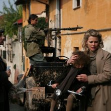 Teresa Dossena e Barbora Bobulova in una scena del film Il sangue dei vinti