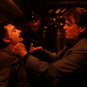 Valerio Binasco e Michele Placido in un'immagine del film Il sangue dei vinti