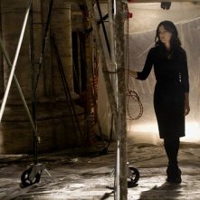 Angeli e Demoni: Vittoria Vetra (Ayelet Zurer) all'interno di una chiesa