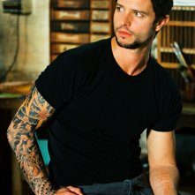 Una scena di Jason Behr nel fim 'The Tattooist'