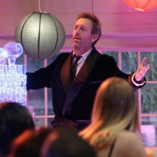 Hugh Laurie in una scena di A House Divided di Dr. House: Medical Division