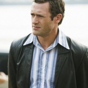 Jason O'Mara in una scena dell'episodio 'Tuesday's Dead' della serie tv Life on Mars