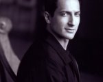 Sasha Roiz nel cast di Caprica