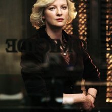 Gretchen Mol in una scena dell'episodio ' Home is Where You Hang Your Holster ' della serie tv Life on Mars