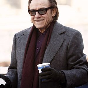 Harvey Keitel in una scena dell'episodio 'Coffee, Tea or Annie' della serie tv Life on Mars