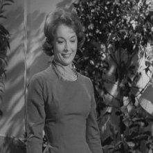 Barbara Shelley è Anthea Zellaby in Il villaggio dei dannati