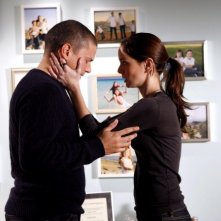 Sarah Wayne Callies e Wentworth Miller in una scena dell'episodio S.O.B. di Prison Break