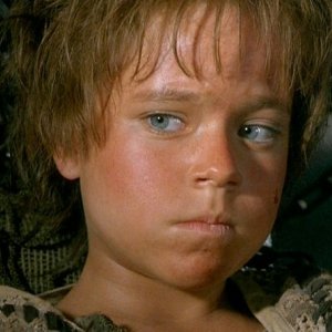 Tina Majorino in una scena di Waterworld