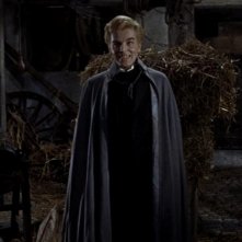 David Peel è il Barone Meinster in Le spose di Dracula