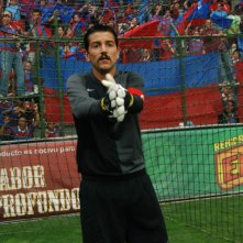 Diego Luna in una sequenza del film Rudo y Cursi