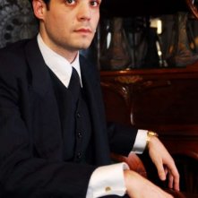 Javier Beltrán in una scena del film Little Ashes