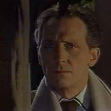 Peter Cushing è Van Helsing nell'horror Le spose di Dracula