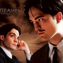 Un wallpaper del film Little Ashes con Javier Beltrán e Robert Pattinson