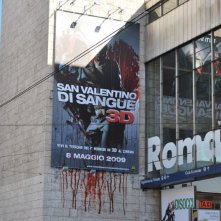 Una immagine della campagna di notevole impatto studiata per San Valentino di sangue in 3D a Roma