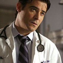 Goran Visnjic in una sena dell'episodio ' Breach of Trust' della serie tv ER - Medici in prima linea