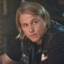 Charlie Hunnam In Una Scena Del Pilot Di Sons Of Anarchy 115936