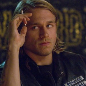 Charlie Hunnam nel pilot di Sons of Anarchy
