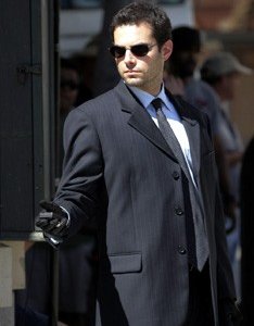Jamie Elman in un momento dell'episodio ' Pianeta Vuoto ' della seconda stagione di Criminal Minds