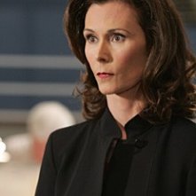 Kate Jackson in una scena dell'episodio 'Il codice dei ladri' della serie televisiva Criminal Minds