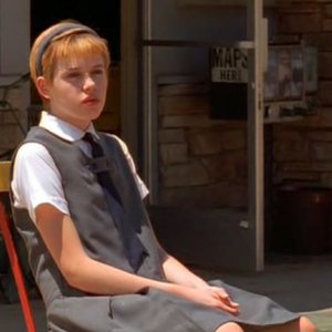 Maria DeLuca (Majandra Delfino) nell'episodio 'Il bivio' nella serie Roswell