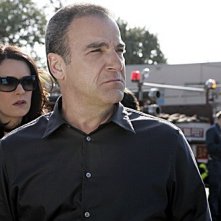 Paget Brewster Insieme A Mandy Patinkin Nell Episodio Cenere E Polvere Della Serie Tv Criminal Minds 115869