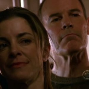Andrew Divoff con Cynthia Gibb nell'episodio 'Di padre in figlio' della serie tv Criminal Minds