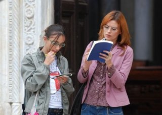 Claudia Pandolfi in una scena della prima stagione de I Liceali