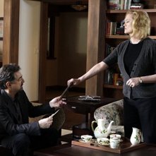 Cybill Shepherd con Joe Mantegna nell'episodio 'Il conforto della morte' della serie tv Criminal Minds