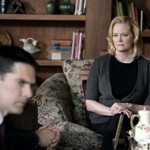 Cybill Shepherd  nell'episodio 'Il conforto della morte' della serie tv Criminal Minds