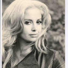 Uno splendido primo piano di Evi Farinelli