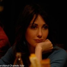 Anita Caprioli in una scena di Non pensarci - La serie