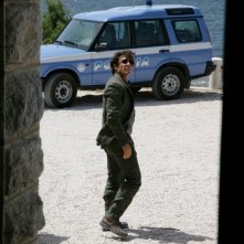 Adriano Giannini In Una Sequenza D Azione Della Serie Televisiva L Isola Dei Segreti 116526