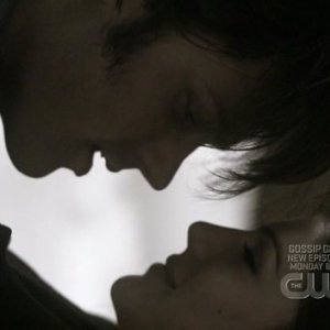 Genevieve Cortese e Jared Padalecki nell'episodio When the Levee Breaks di Supernatural