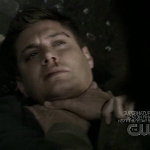 Jensen Ackles in un momento dell'episodio When the Levee Breaks di Supernatural