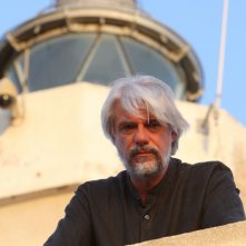 Ricky Tognazzi in una scena de L'isola dei segreti