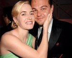 DiCaprio e la Winslet aiutano l'ultima superstite del Titanic