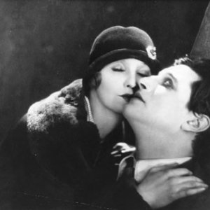 Ivor Novello e June in Il pensionante