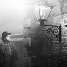 Una scena di Il pensionante, di Alfred Hitchcock